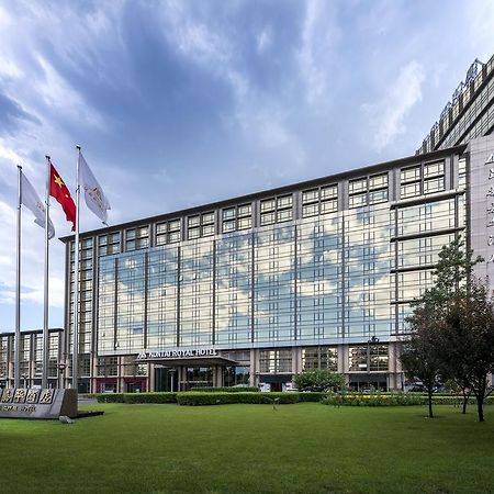 Beijing Kuntai Royal Hotel Exterior photo