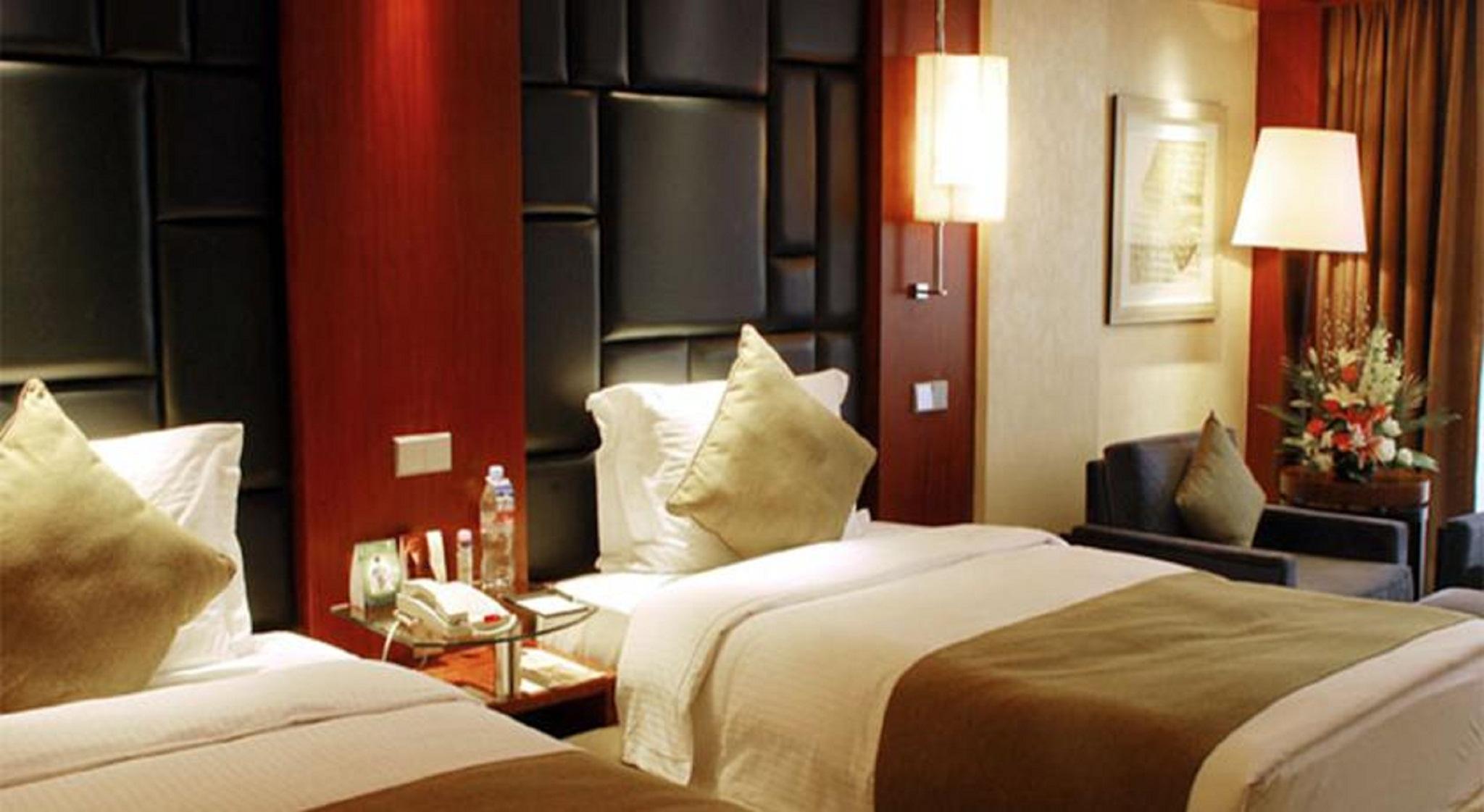 Beijing Kuntai Royal Hotel Exterior photo
