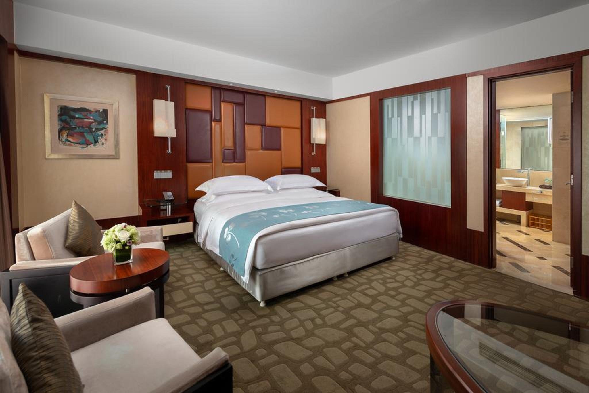 Beijing Kuntai Royal Hotel Exterior photo
