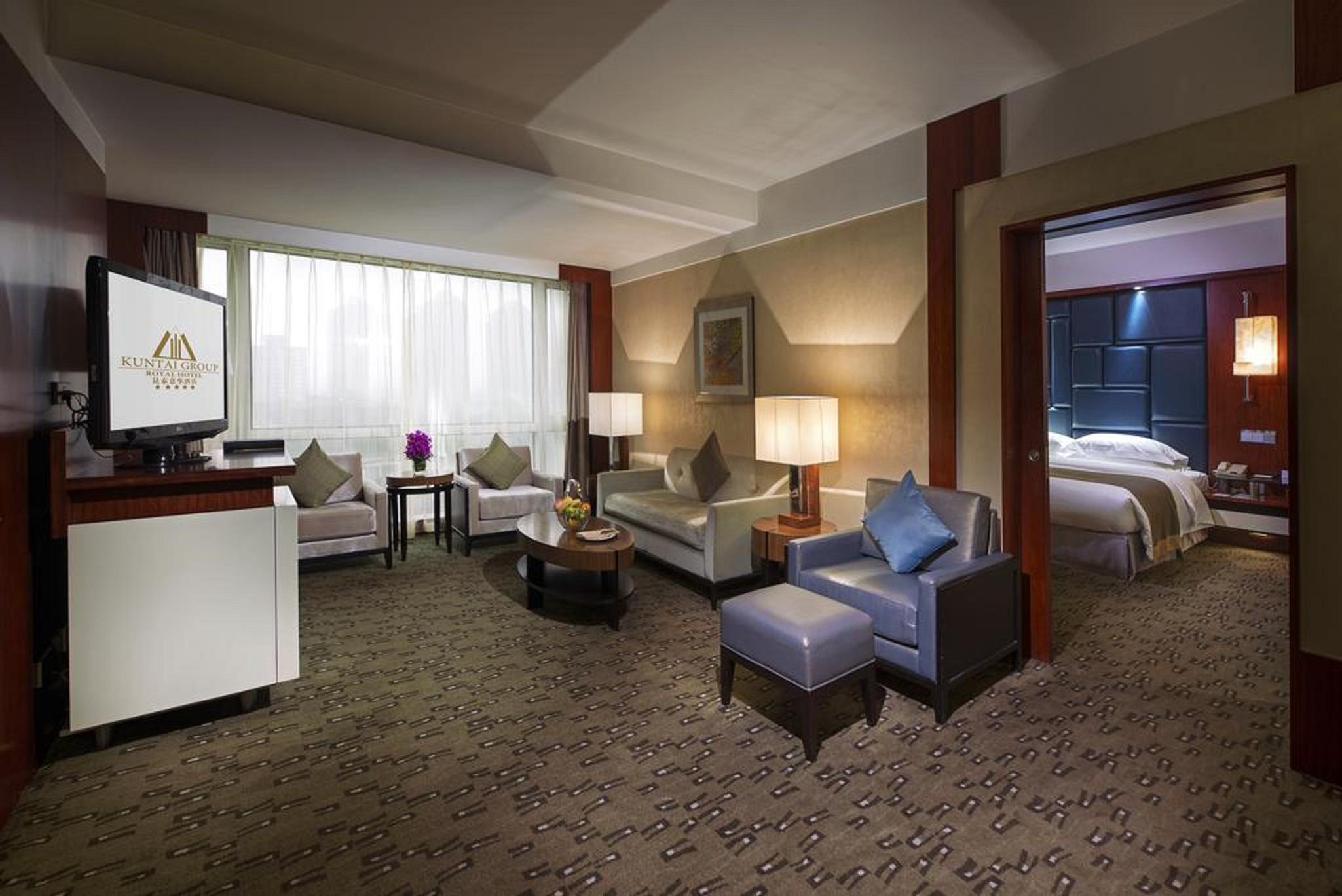 Beijing Kuntai Royal Hotel Exterior photo