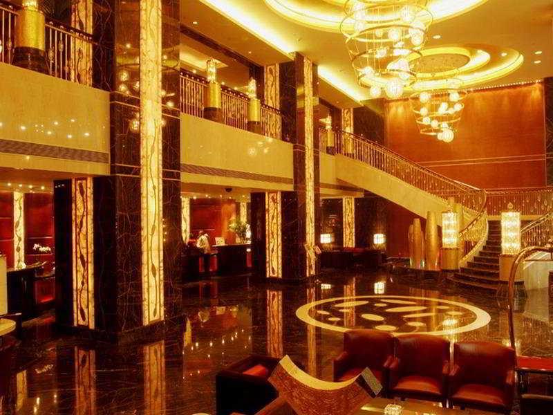 Beijing Kuntai Royal Hotel Exterior photo