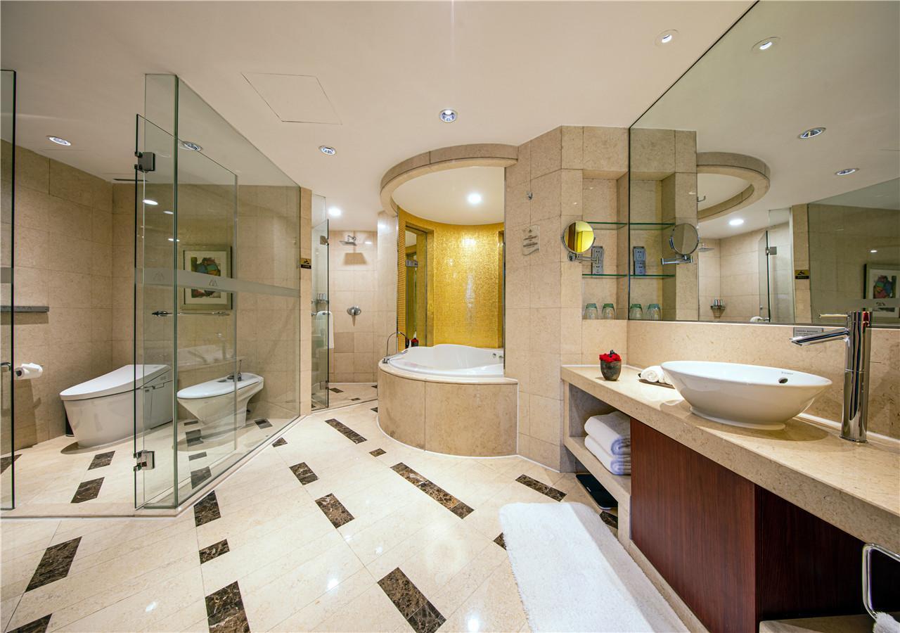 Beijing Kuntai Royal Hotel Exterior photo