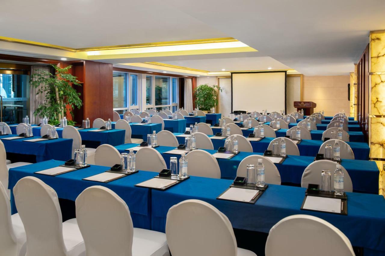 Beijing Kuntai Royal Hotel Exterior photo
