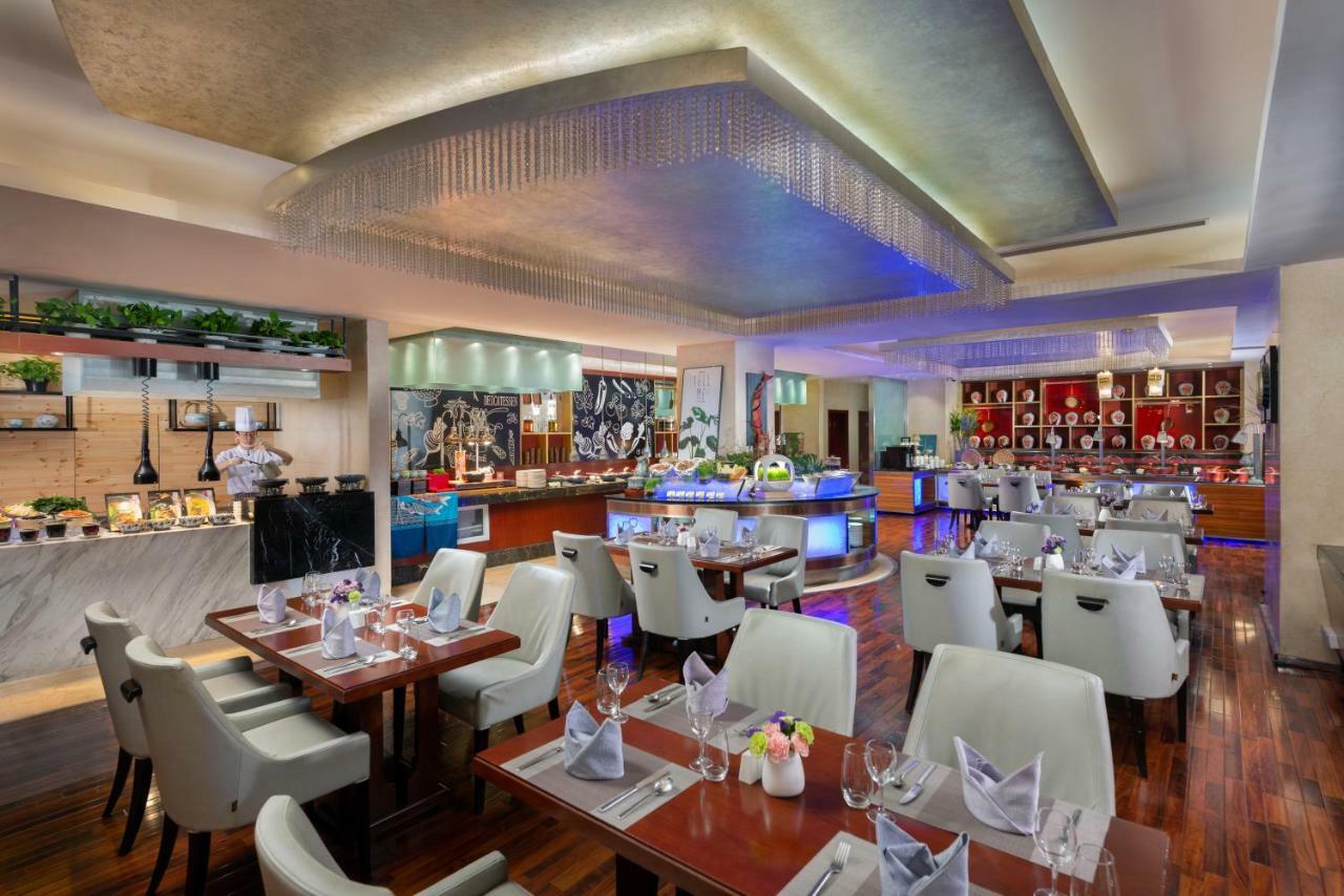 Beijing Kuntai Royal Hotel Exterior photo