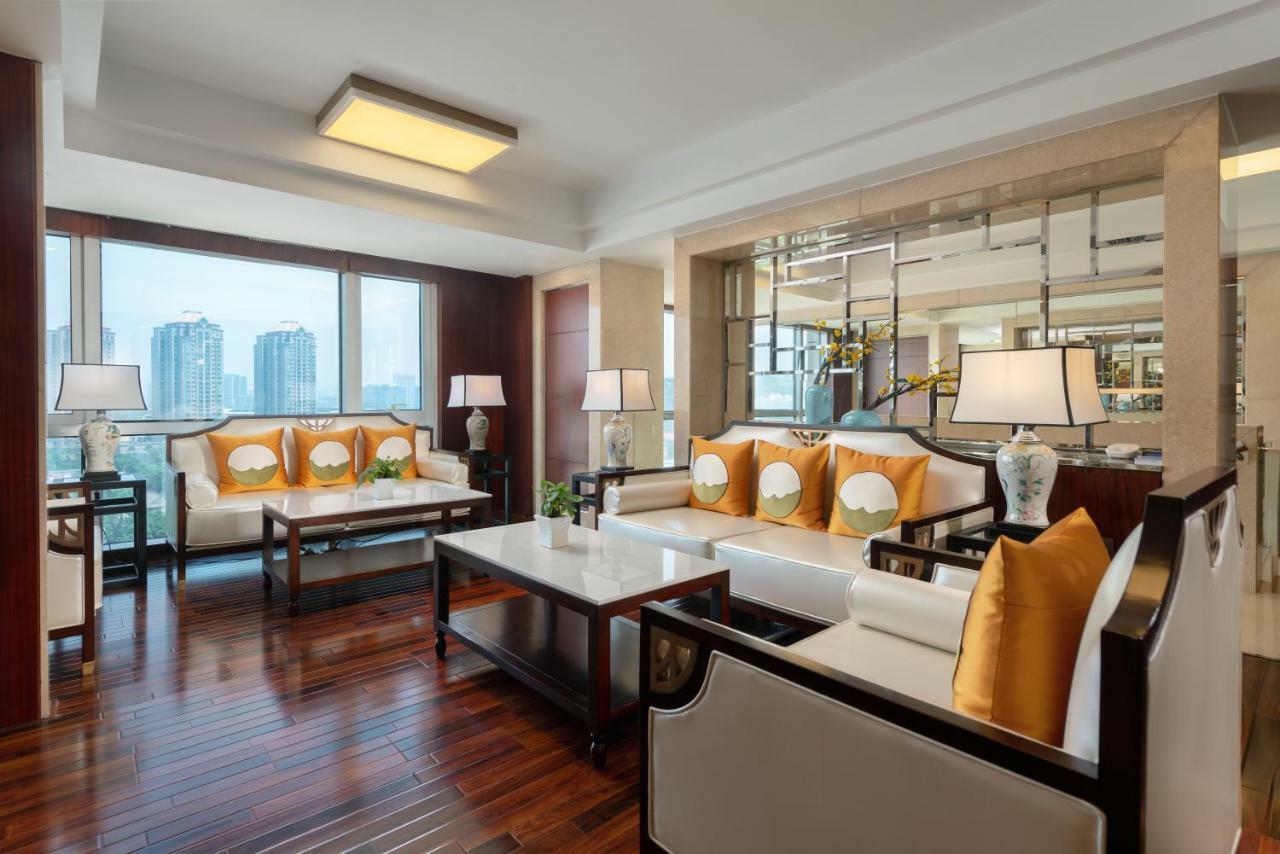 Beijing Kuntai Royal Hotel Exterior photo